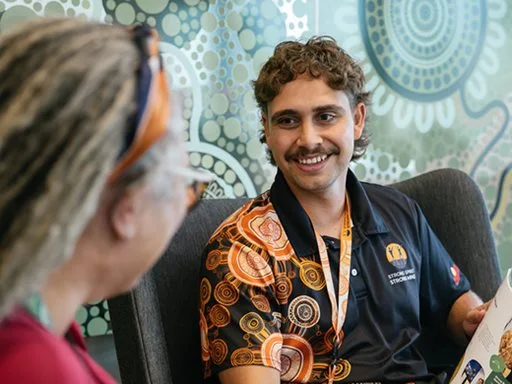 A friendly discussion with a strong spirit strong mind aboriginal programs trainer. 